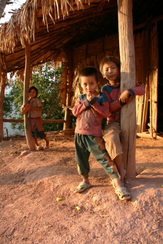 akha (42)